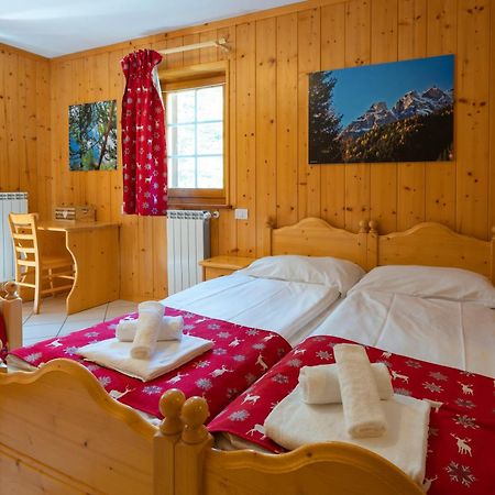 Hotel Aalts Dorf Riale  Exteriér fotografie
