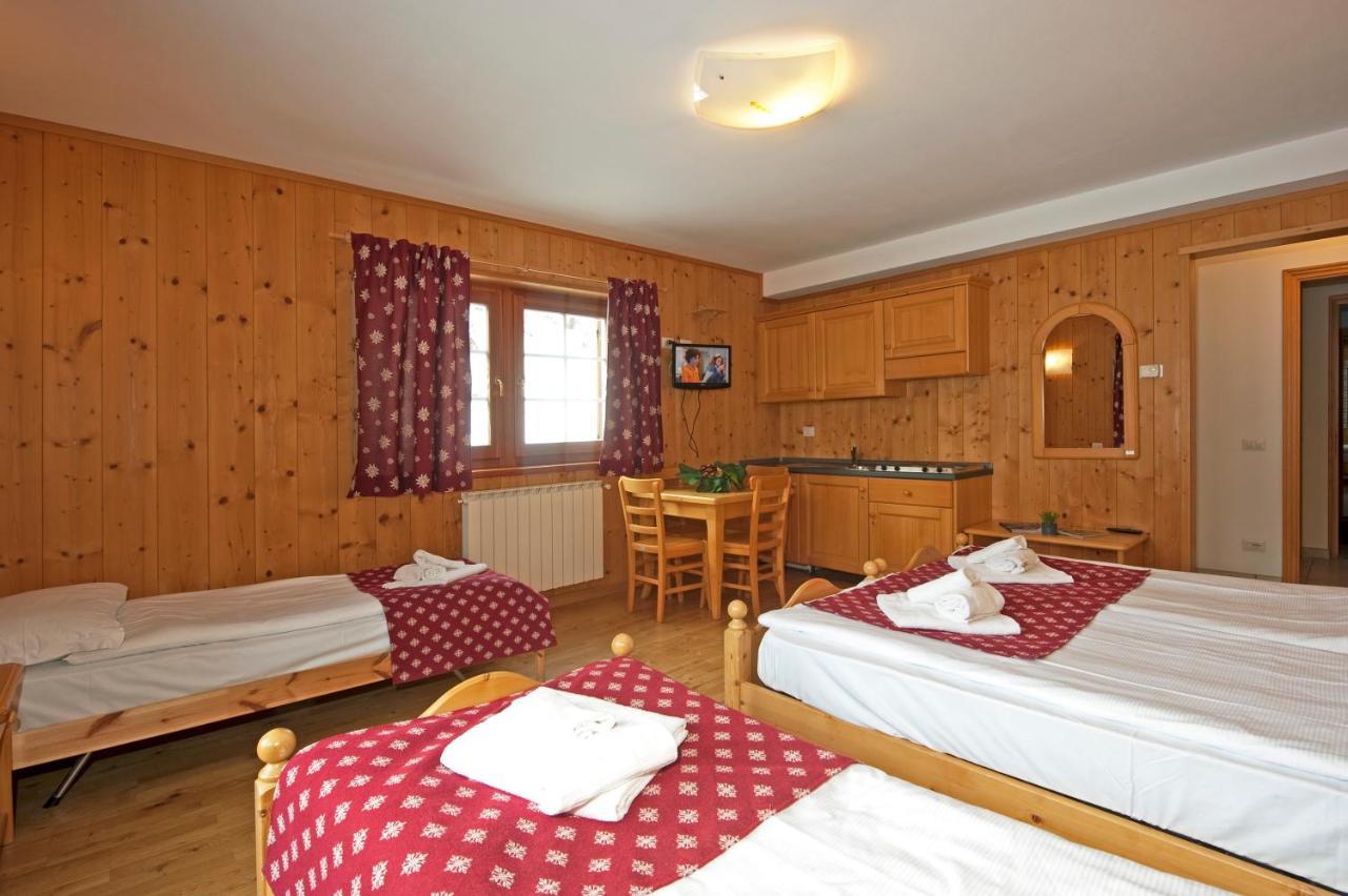 Hotel Aalts Dorf Riale  Exteriér fotografie