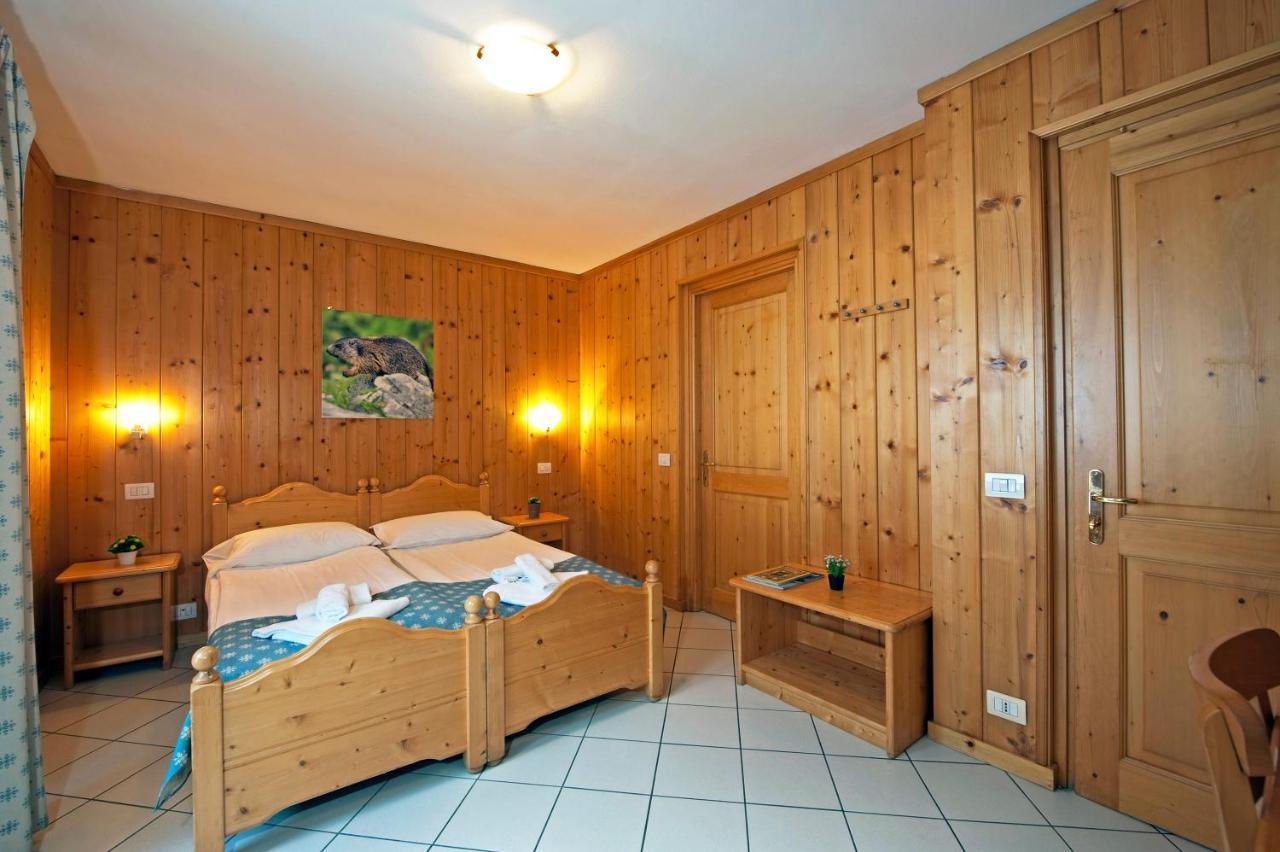 Hotel Aalts Dorf Riale  Exteriér fotografie
