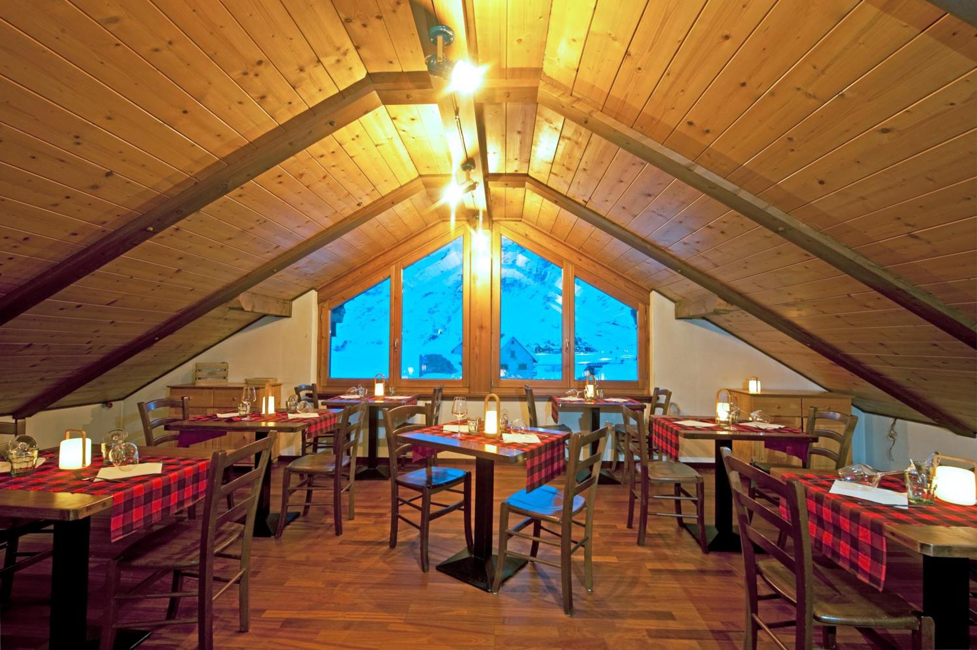 Hotel Aalts Dorf Riale  Exteriér fotografie